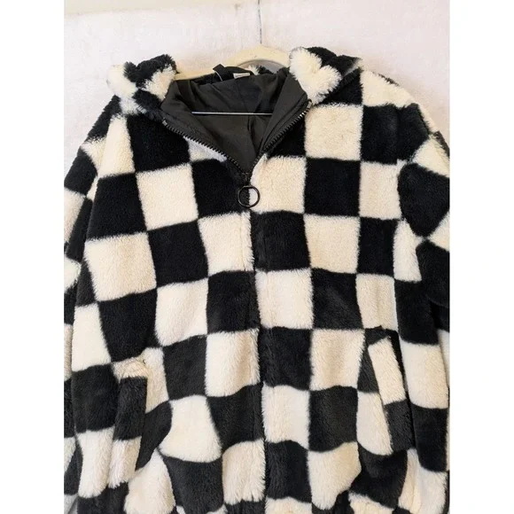 H&M Divided Women's Size S Black and White Checkerboard Faux Fur Zip Up Hoodie - Picture 3 of 9